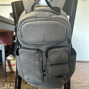 Lululemon Cruiser Laptop Backpack - Dark Gray